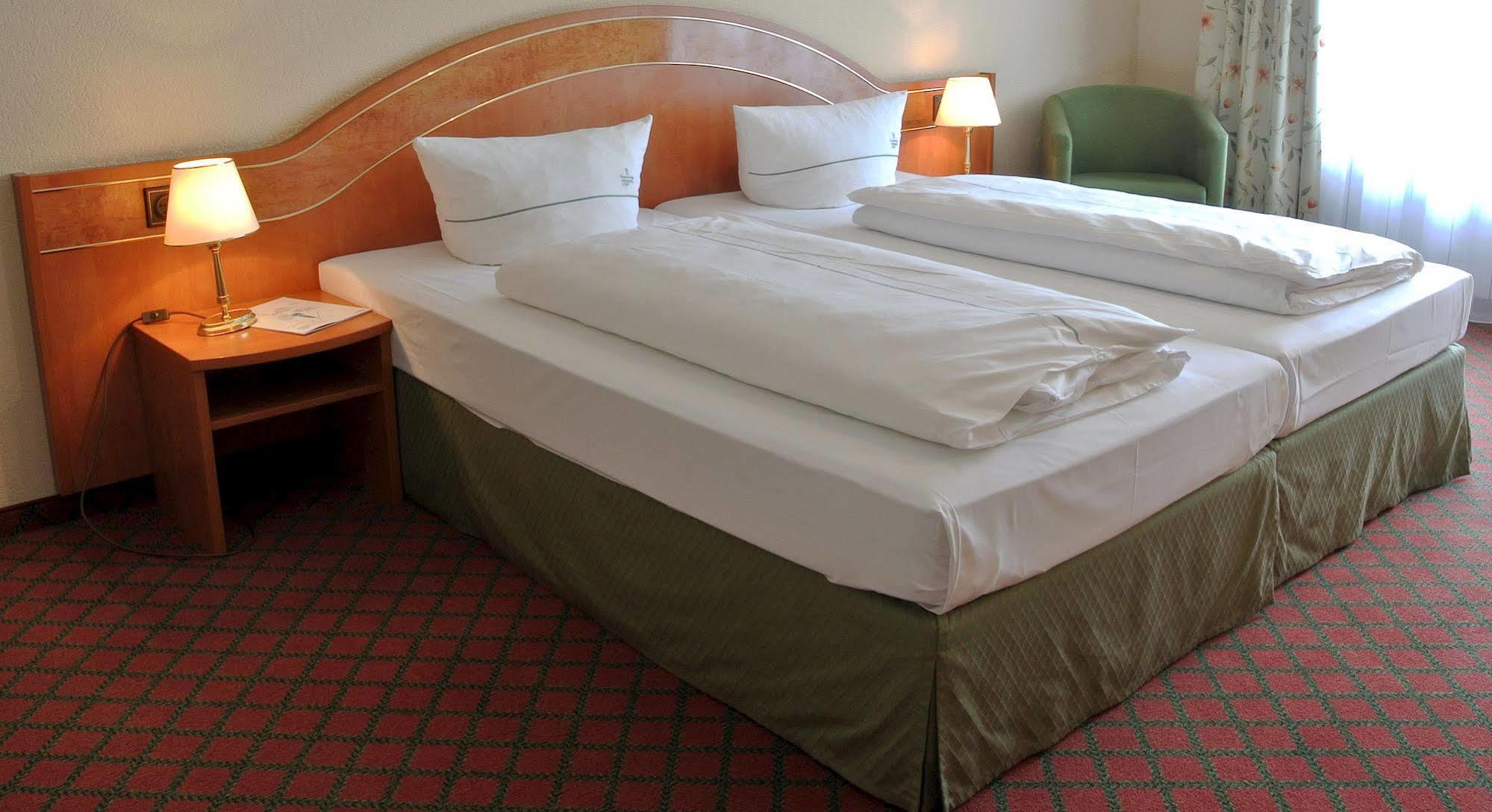 Hotel Lohmann'S Kapeller Hof Langenfeld  Esterno foto